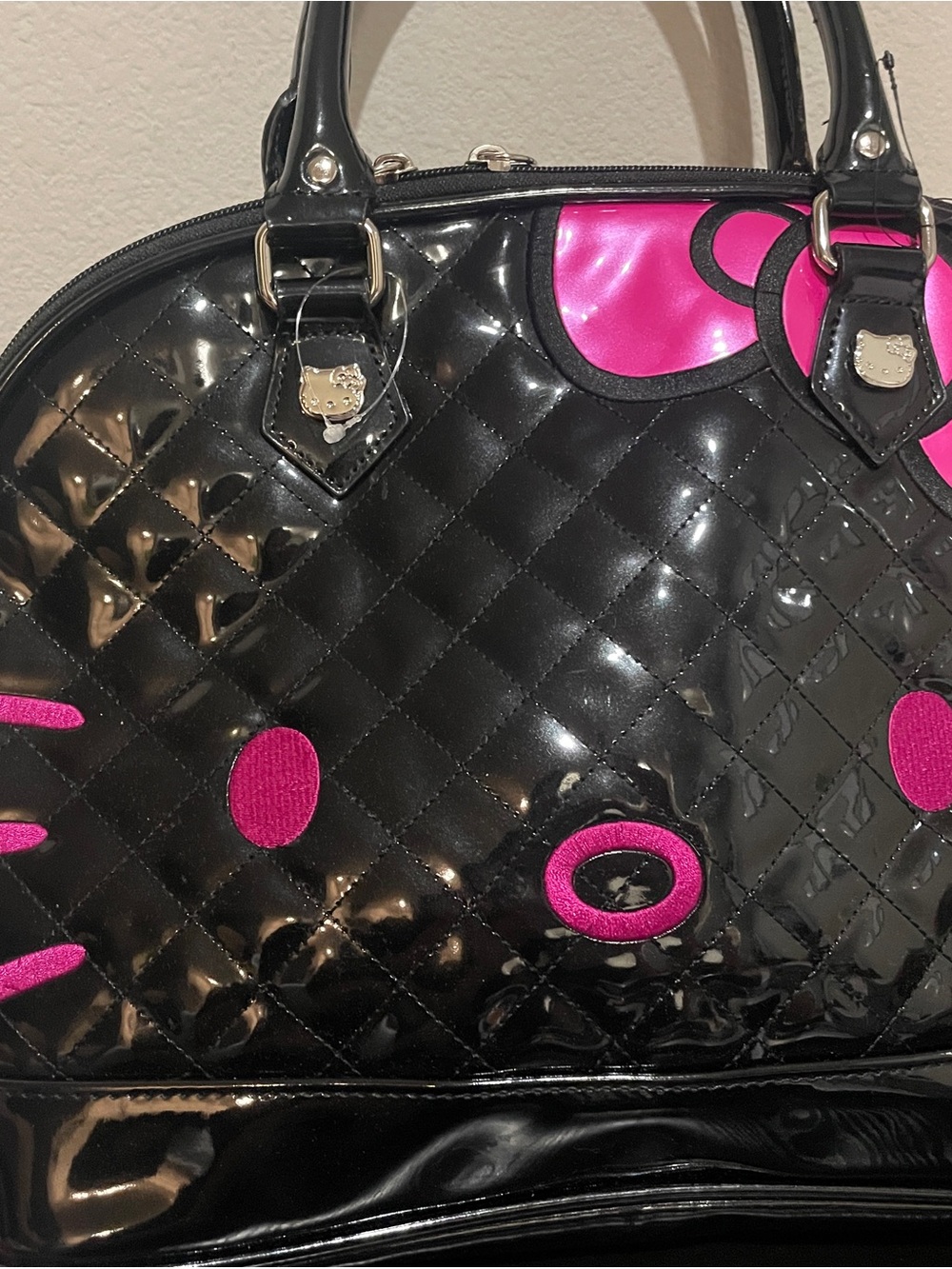 Black and Hot Pink Hello Kitty Loungefly Quilted Dome Satchel Handbag - Picture 2 of 9